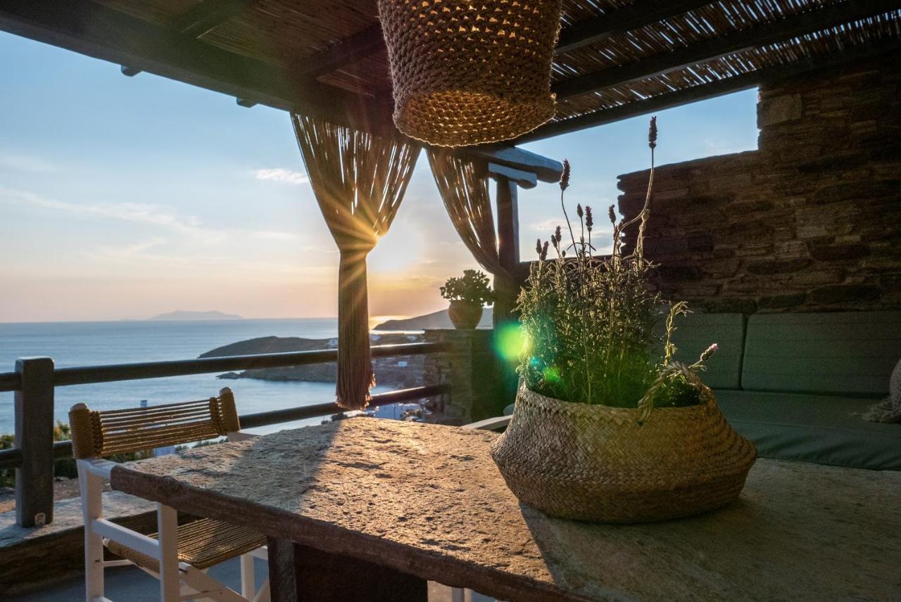 Aerino Seaside Villa Agios Romanos Luaran gambar